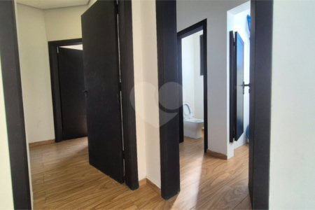 Casa à venda com 5 quartos, sendo 3 suítes, no condomínio Residencial Vale do Lago, Sorocaba - SP