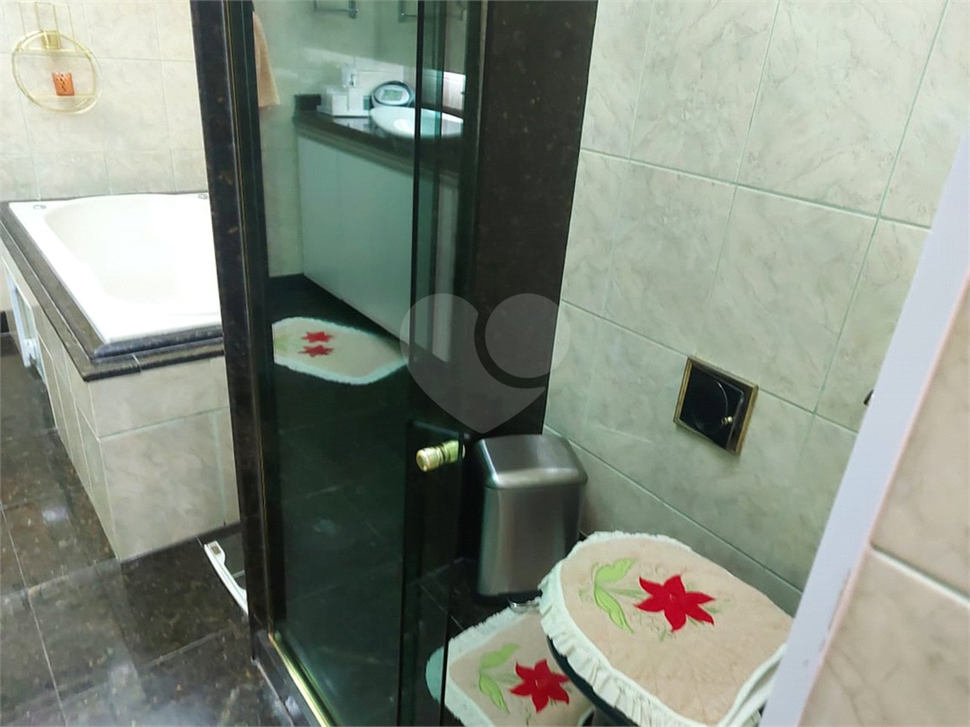 Casa à venda com 4 quartos, sendo 2 suítes, em Campo Grande, Rio de Janeiro, RJ