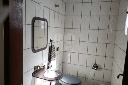 Sobrado à venda com 3 quartos, sendo 1 suíte, em Vila Guaca, São Paulo, SP