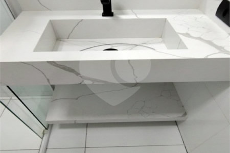 Casa à venda com 3 quartos, sendo 1 suíte, no condomínio Rio das Pedras, Salto - SP