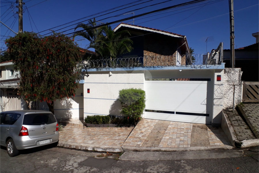 Sobrado à venda com 3 suítes em Horto Florestal, São Paulo, SP