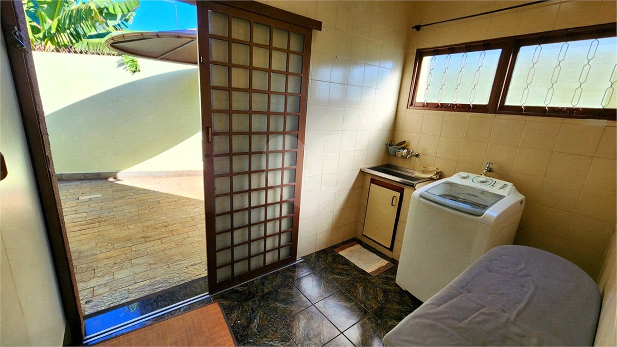Casa à venda com 2 quartos no Centro, Araraquara, SP