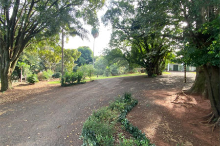 Terreno à venda com 1 suíte no Centro, Araraquara, SP