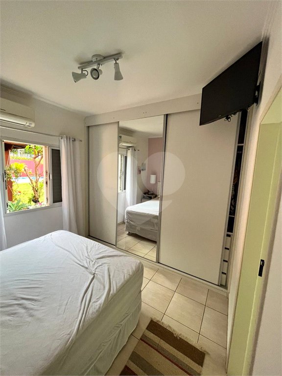 Casa à venda com 3 quartos, sendo 1 suíte, no condomínio Portal do Sabiá, Araçoiaba da Serra - SP