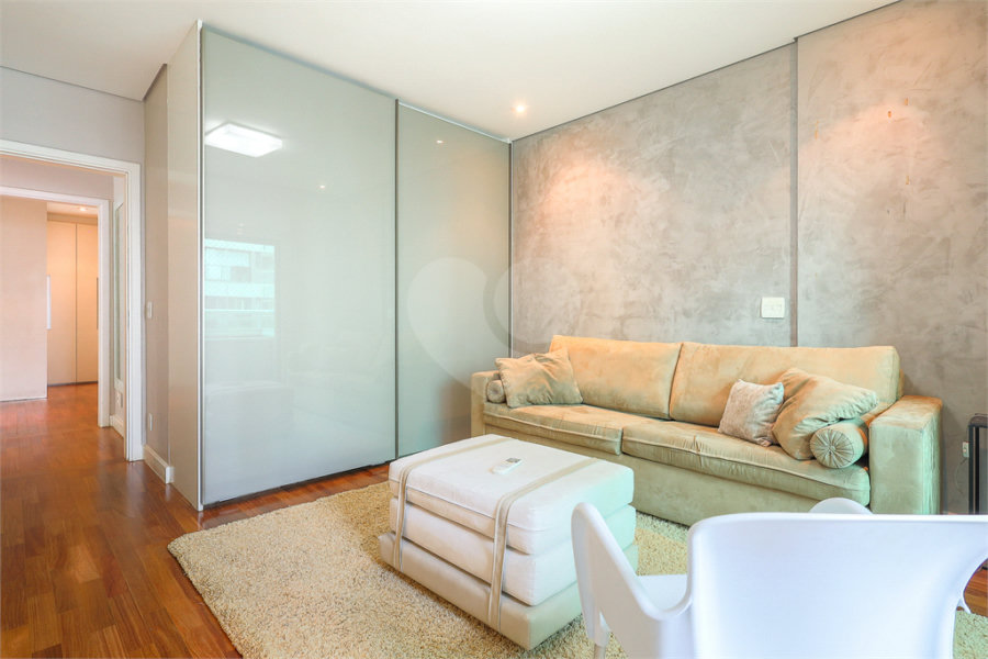 Apartamento à venda com 4 suítes, em Jardim Europa, São Paulo, SP
