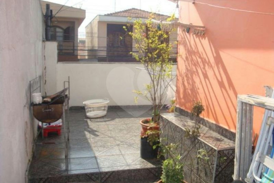 Sobrado à venda com 3 quartos, sendo 2 suítes,  em Vila Gustavo, São Paulo, SP