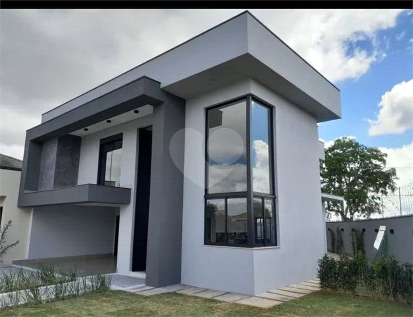 Casa à venda com 3 suítes no condomínio Terras do Caribe, Valinhos - SP