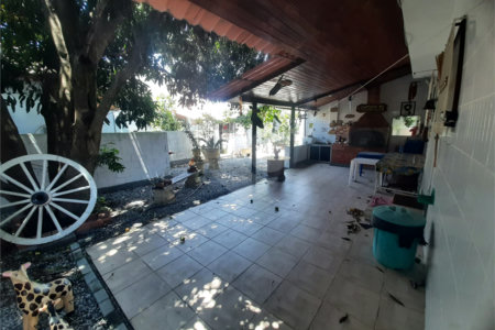 Casa à venda com 4 suítes em Santa Cruz, Rio de Janeiro, RJ