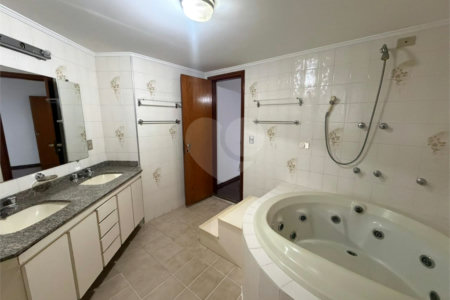 Apartamento à venda com 3 suítes em Água Fria, São Paulo, SP