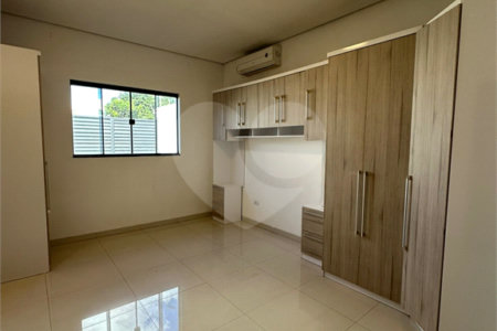 Casa à venda com 3 quartos, sendo 1 suíte,  em Jardim Estoril, Ponta Porã, MS