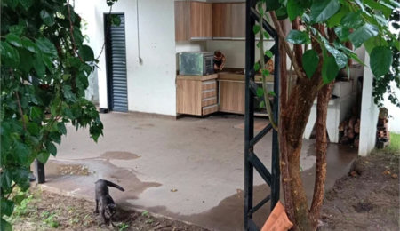 Casa à venda com 3 quartos, sendo 1 suíte,  em Cajueiro, Balsas, MA