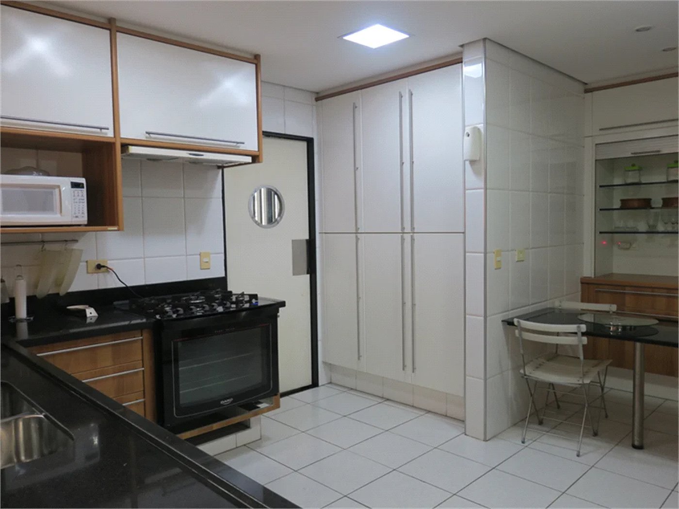 Apartamento à venda ou para alugar com 3 suítes em Vila Suzana, São Paulo, SP