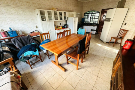 Sobrado à venda com 3 quartos, sendo 1 suíte,  em Jardim Regina, Indaiatuba, SP
