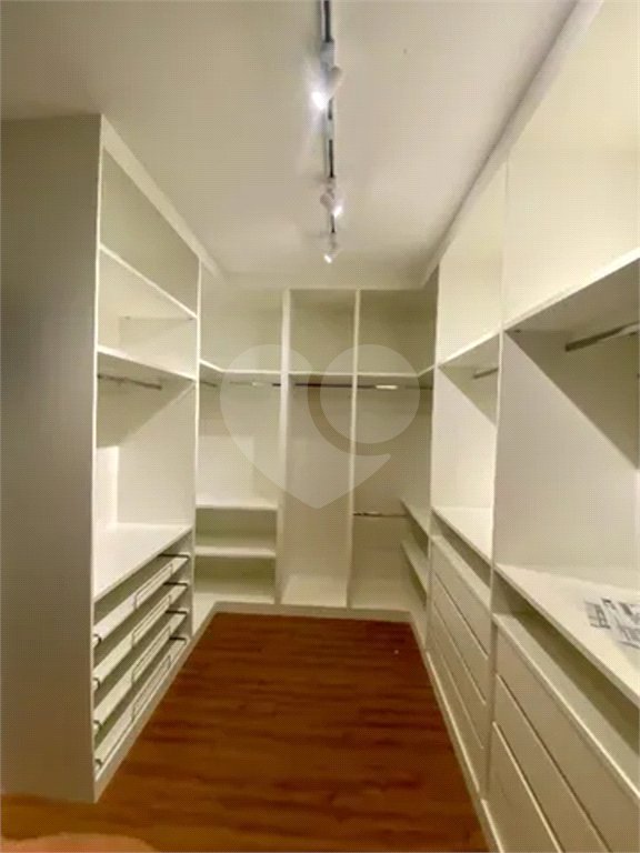 Casa à venda com 4 suítes no condomínio Alphaville Iv, Votorantim - SP