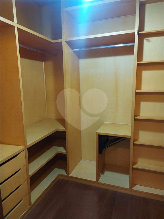 Sobrado para alugar com 3 suítes em Tremembé, São Paulo, SP