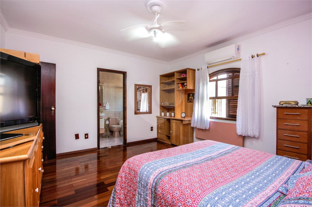 Casa à venda com 6 quartos, sendo 4 suítes, em Vila Anglo Brasileira, São Paulo, SP