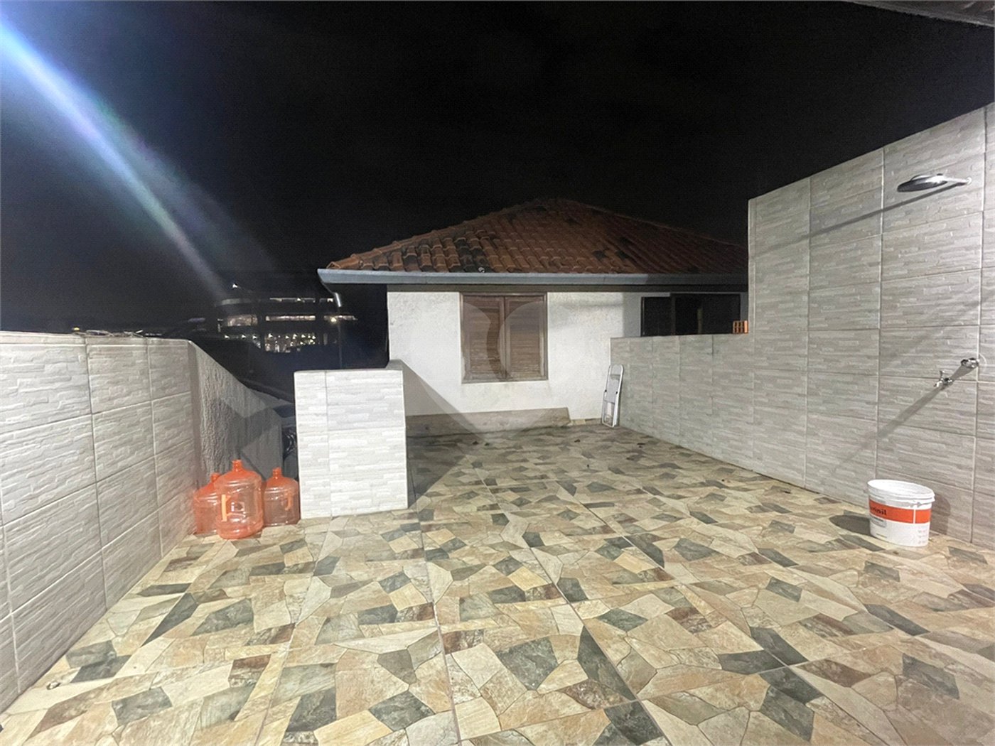 Sobrado à venda com 2 quartos, sendo 1 suíte,  em Ferreira, São Paulo, SP