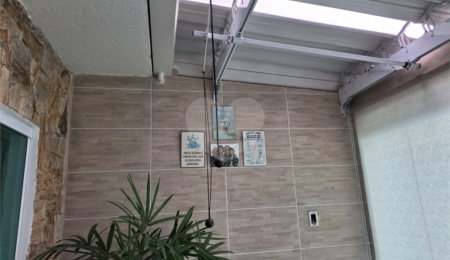 Sobrado à venda com 3 quartos, sendo 1 suíte,  em Tremembé, São Paulo, SP