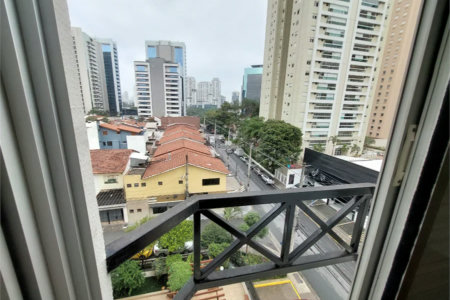 Apartamento à venda com 2 suítes em Vila Gertrudes, São Paulo, SP