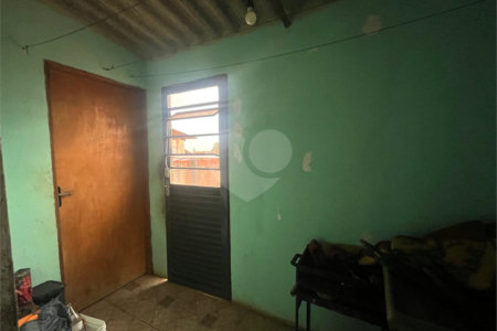 Casa à venda com 1 quarto em Vila Camarão, Itapetininga, SP