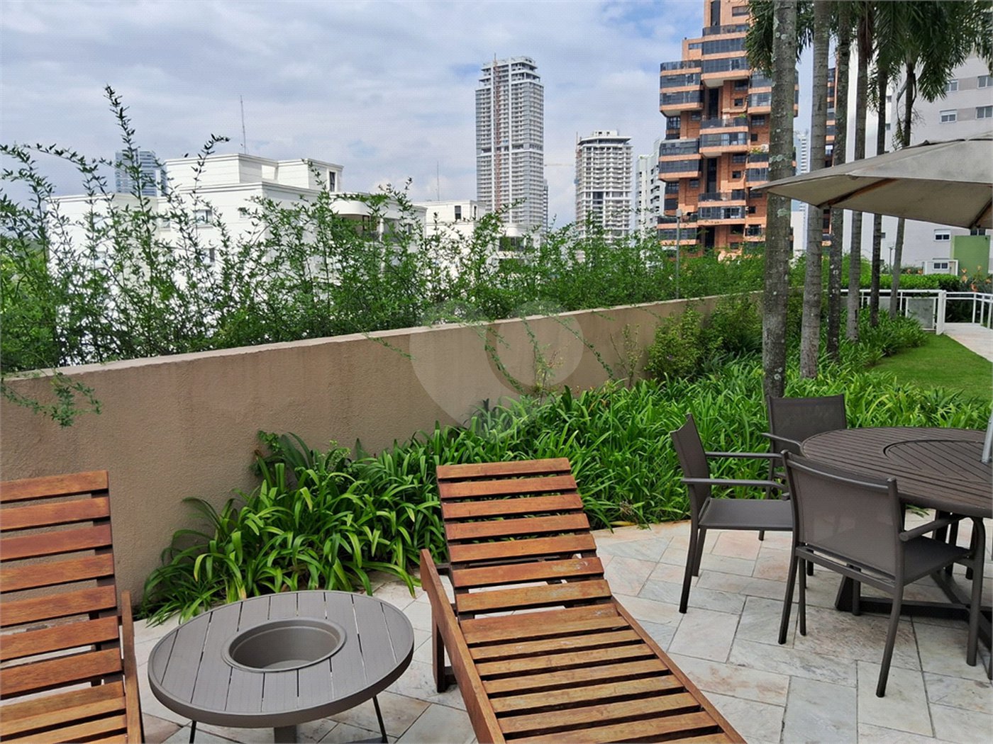 Apartamento à venda com 3 suítes em Paraíso do Morumbi, São Paulo, SP