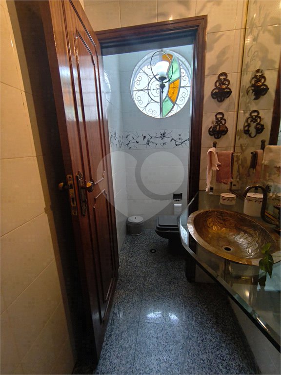 Sobrado para alugar com 4 quartos, sendo 2 suítes, em Jardim França, São Paulo, SP