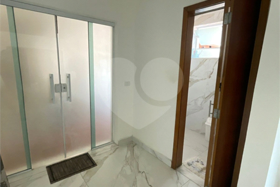 Sobrado à venda com 4 quartos, sendo 1 suíte, em Vila Guilherme, São Paulo, SP