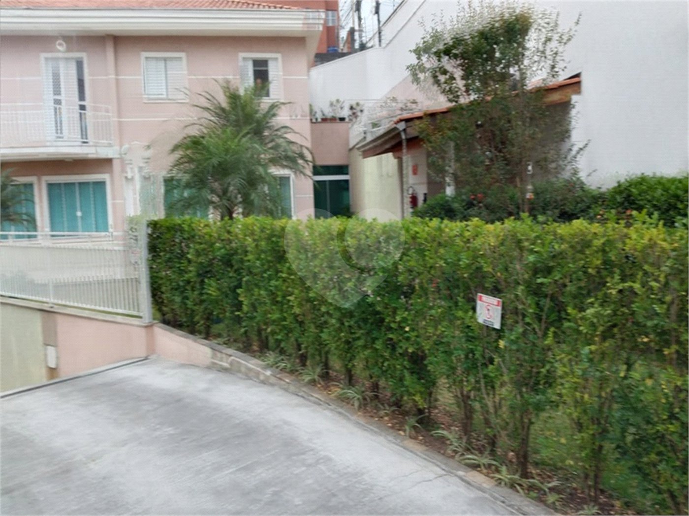 Casa à venda com 3 quartos, sendo 2 suítes, no condomínio Villa's Residencial, São Paulo - SP