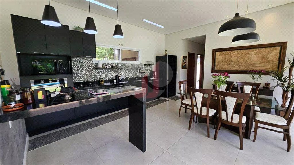 Casa à venda com 3 quartos, sendo 1 suíte, no condomínio Jardim Vale do Lago, Sorocaba - SP