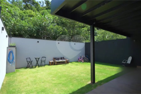 Casa à venda com 3 suítes em Pinheirinho, Vinhedo, SP