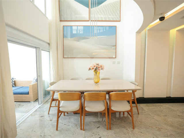 Apartamento à venda com 4 quartos, sendo 1 suíte,  em Vila Mariana, São Paulo, SP