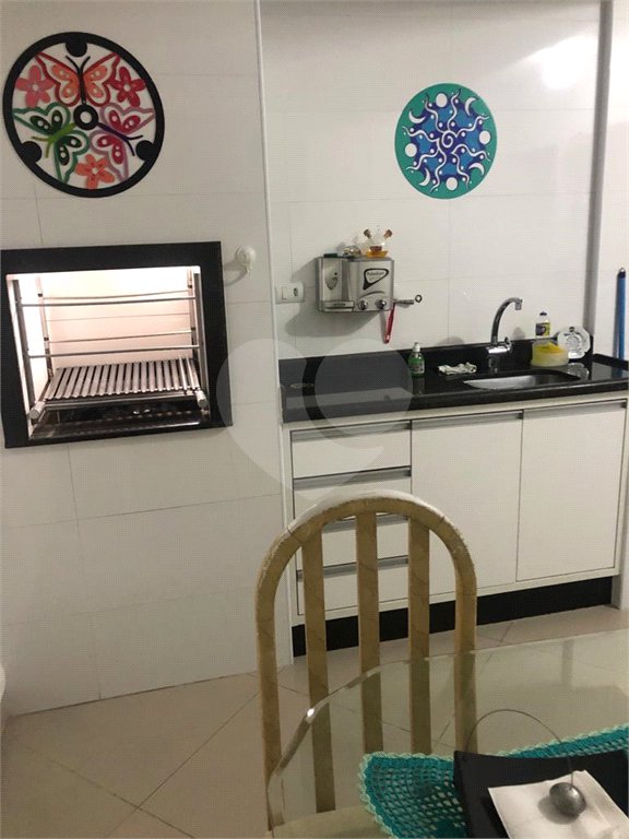 Casa à venda com 3 quartos, sendo 1 suíte, no condomínio Residencial Sabará, São Paulo - SP
