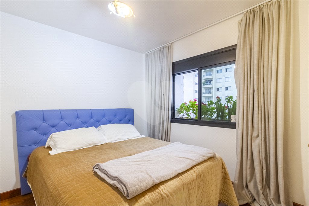Apartamento à venda com 4 quartos, sendo 1 suíte, em Indianópolis, São Paulo, SP