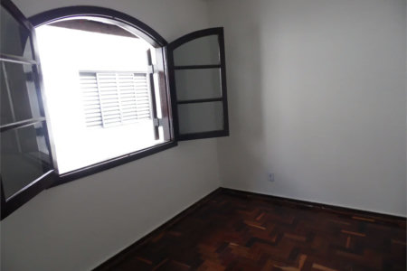 Casa à venda com 5 quartos, sendo 3 suítes, em Vila São Francisco, São Paulo, SP