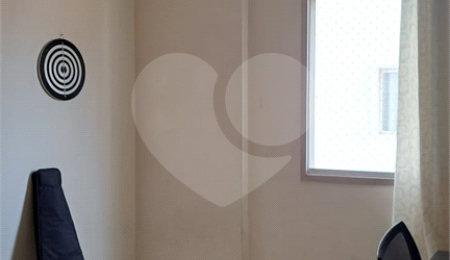 Apartamento à venda com 3 quartos, sendo 1 suíte,  em Vila Olímpia, São Paulo, SP