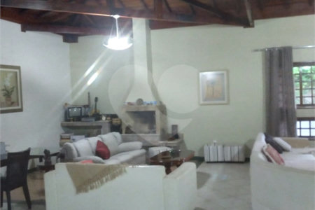 Chácara à venda com 6 quartos, sendo 3 suítes, em Sítios de Recreio Jardins de Itaici, Indaiatuba, SP
