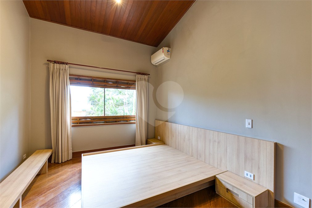 Sobrado à venda com 3 quartos, sendo 1 suíte, em Brooklin, São Paulo, SP