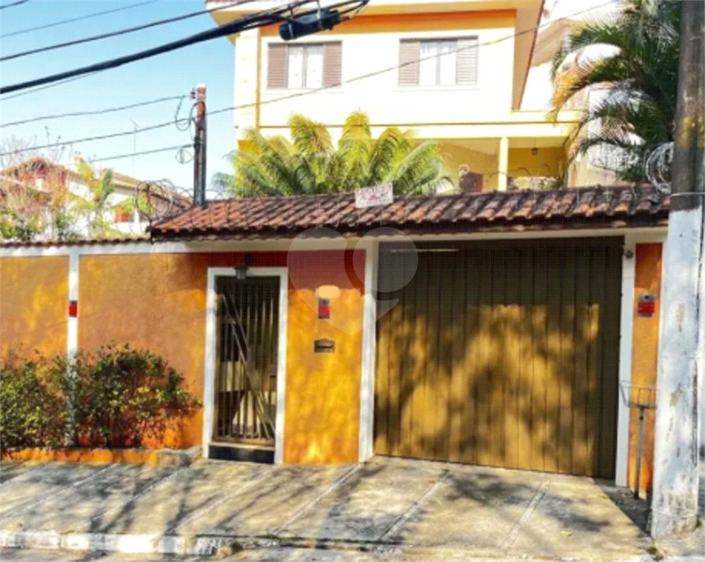 Sobrado à venda com 5 quartos, sendo 1 suíte,  em Tremembé, São Paulo, SP