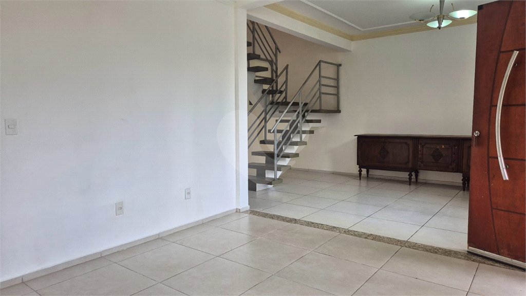 Casa à venda com 3 quartos, sendo 1 suíte,  no condomínio Residencial Horto Villagio, Sorocaba - SP