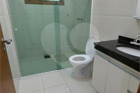 Casa à venda com 4 quartos, sendo 1 suíte, no condomínio Marf II, Bom Jesus dos Perdões - SP