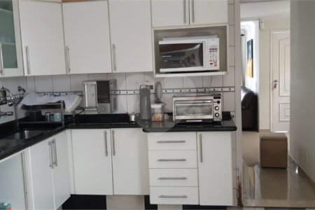 Casa à venda com 3 quartos, sendo 1 suíte, no condomínio Reserva das Flores - Casas, Guarulhos - SP