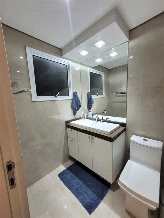 Apartamento à venda com 3 quartos, sendo 1 suíte,  em Vila Suissa, Mogi das Cruzes, SP
