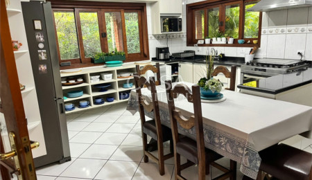 Casa em condomínio à venda com 3 quartos, sendo 1 suíte,  em Itapecerica, Salto, SP
