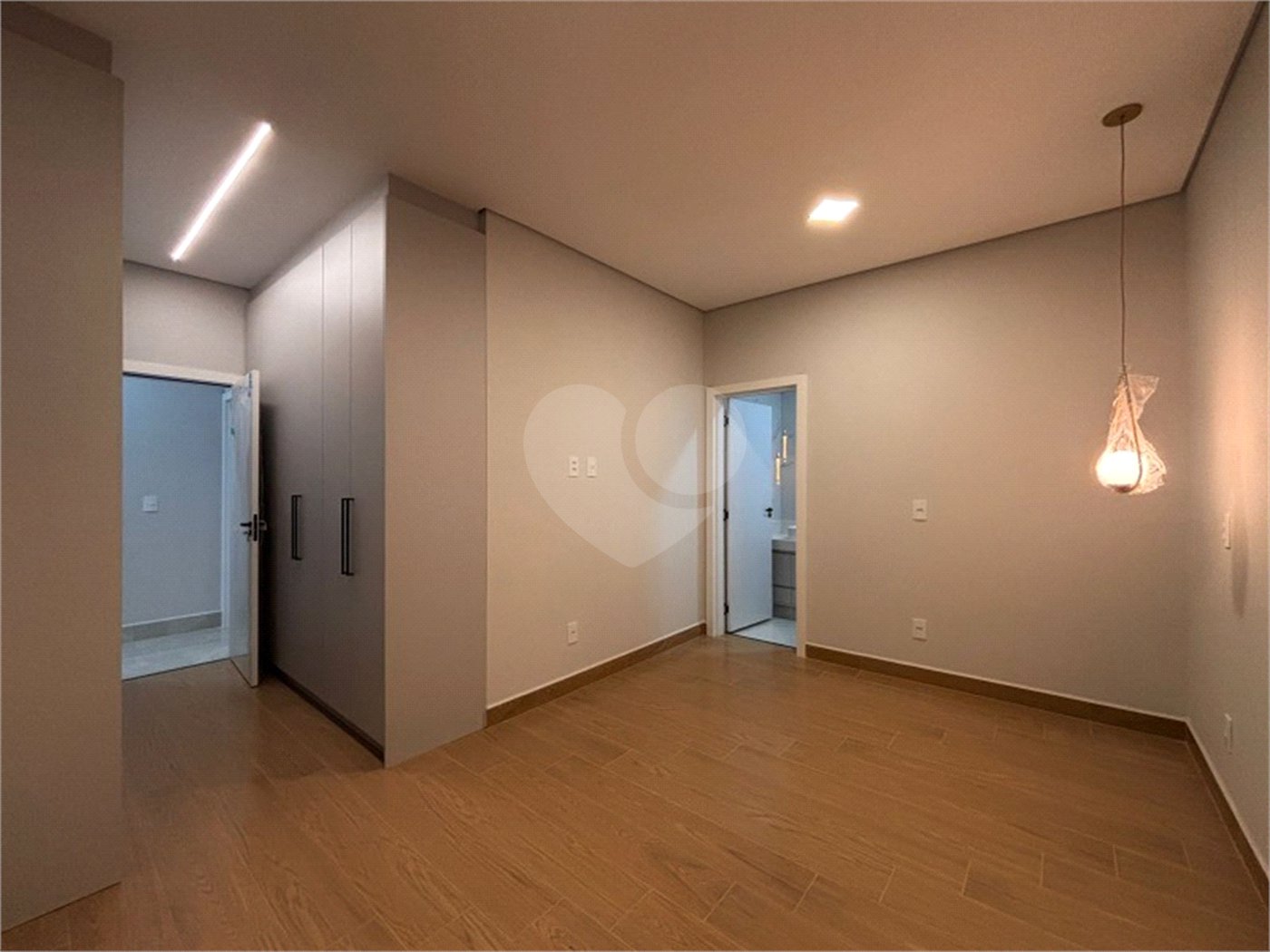 Casa à venda com 3 suítes no condomínio Vista Verde, Indaiatuba - SP