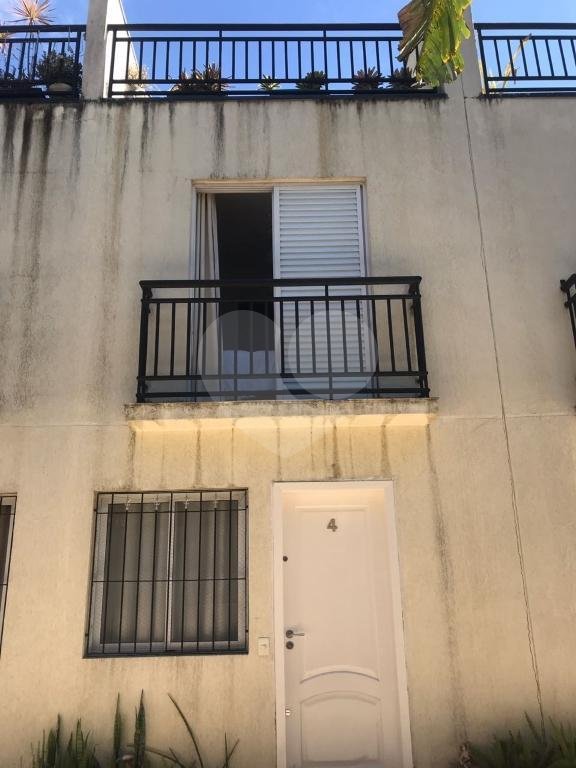 Casa à venda com 2 quartos, sendo 1 suíte, no condomínio Res Santa Inês, São Paulo - SP