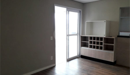 Apartamento à venda com 3 quartos, sendo 1 suíte,  em Jardim Umarizal, São Paulo, SP