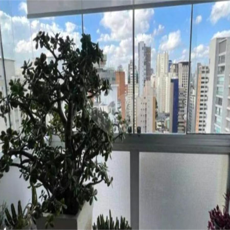 Apartamento à venda com 3 quartos, sendo 1 suíte, em Moema, São Paulo, SP