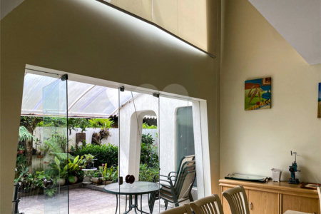 Casa à venda com 5 quartos, sendo 3 suítes, em Brooklin, São Paulo, SP