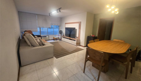Apartamento à venda com 3 quartos, sendo 1 suíte,  em Copacabana, Rio de Janeiro, RJ