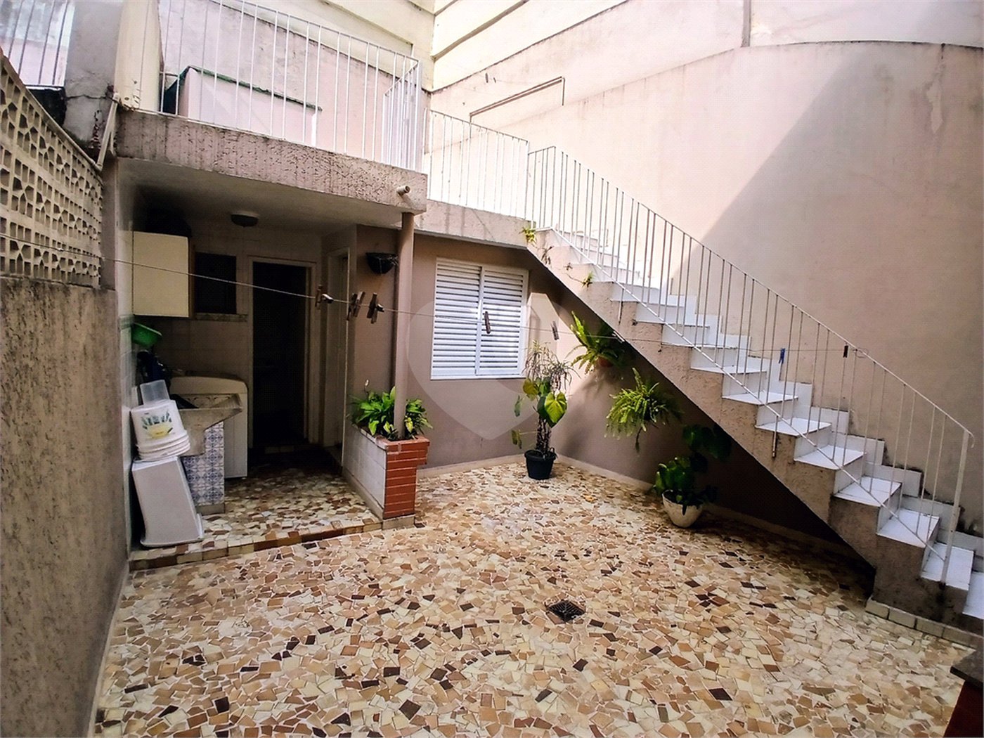 Casa à venda ou para alugar com 3 quartos, sendo 1 suíte, em Santana, São Paulo, SP